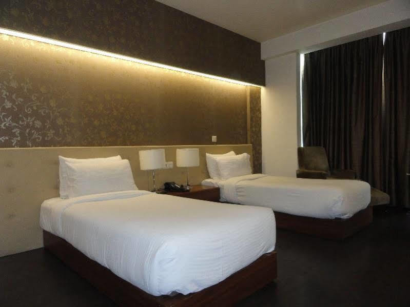 Fabhotel Prime Sage Nueva Delhi Exterior foto