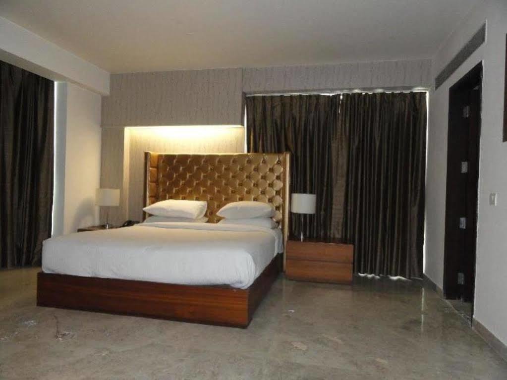 Fabhotel Prime Sage Nueva Delhi Exterior foto